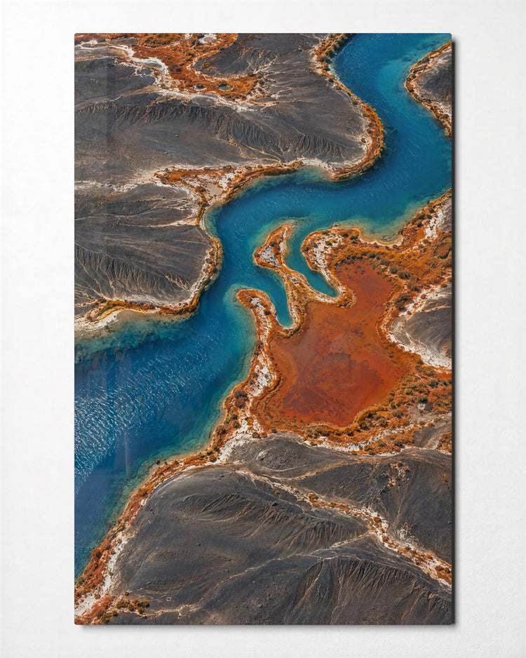 The Meander glass wall art, front view