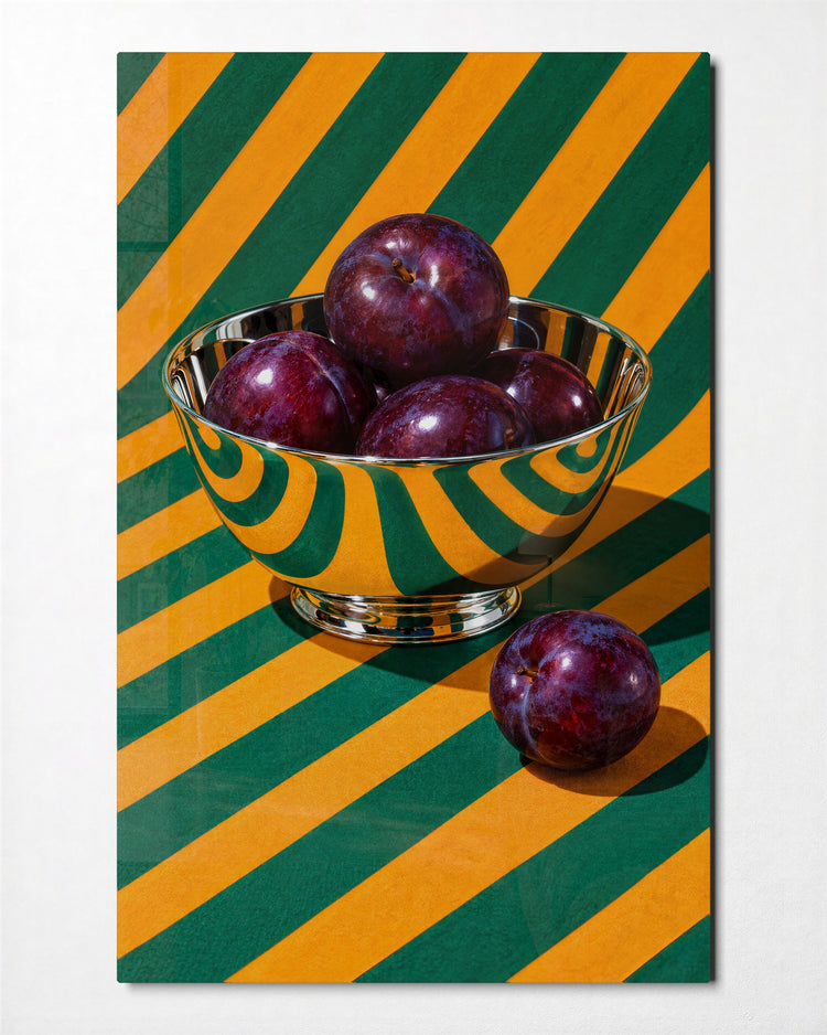 Bowl with a Warp glass wall art, front view