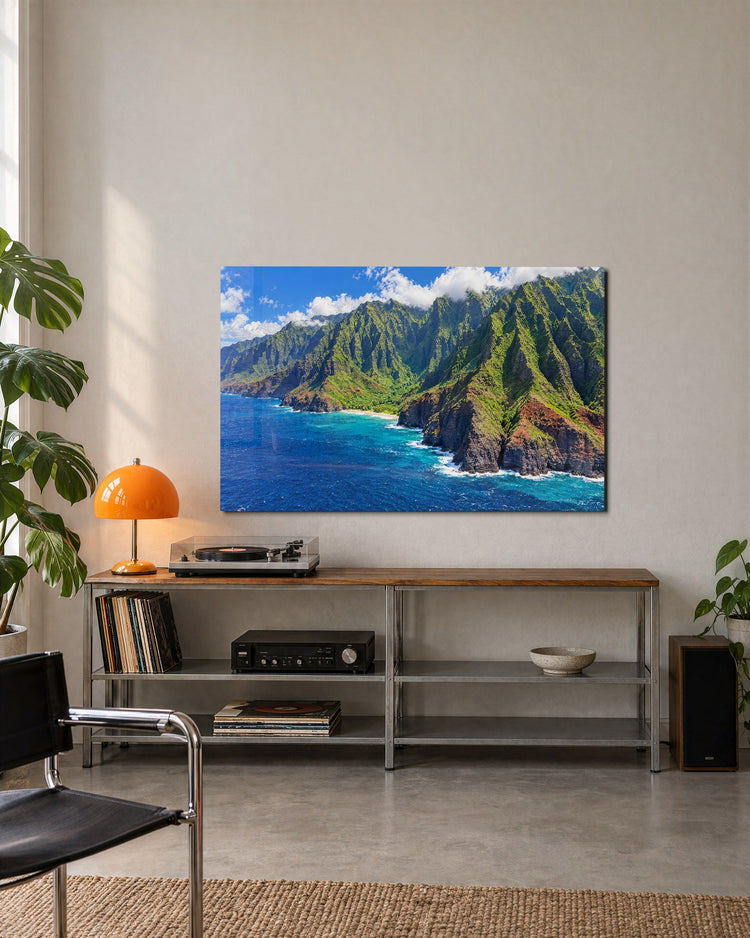 Hawaii's Green Teeth glass wall art, lifestyle view
