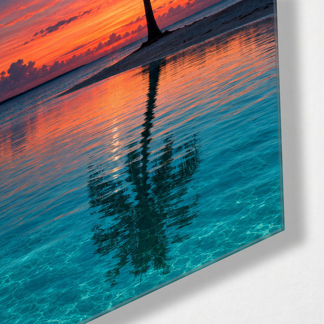 One Palm, One Thin Moon glass wall art, corner view